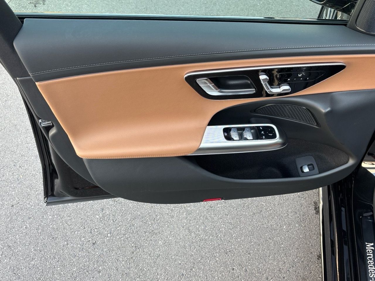 Mercedes-Benz E-Klasse – Bild 14