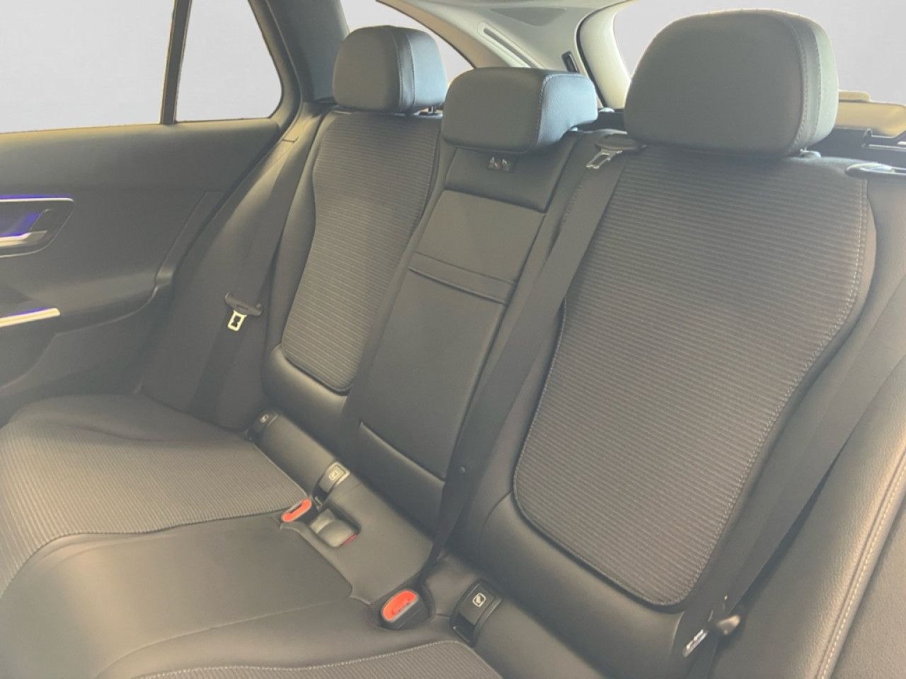 Mercedes-Benz C-Klasse – Bild 13