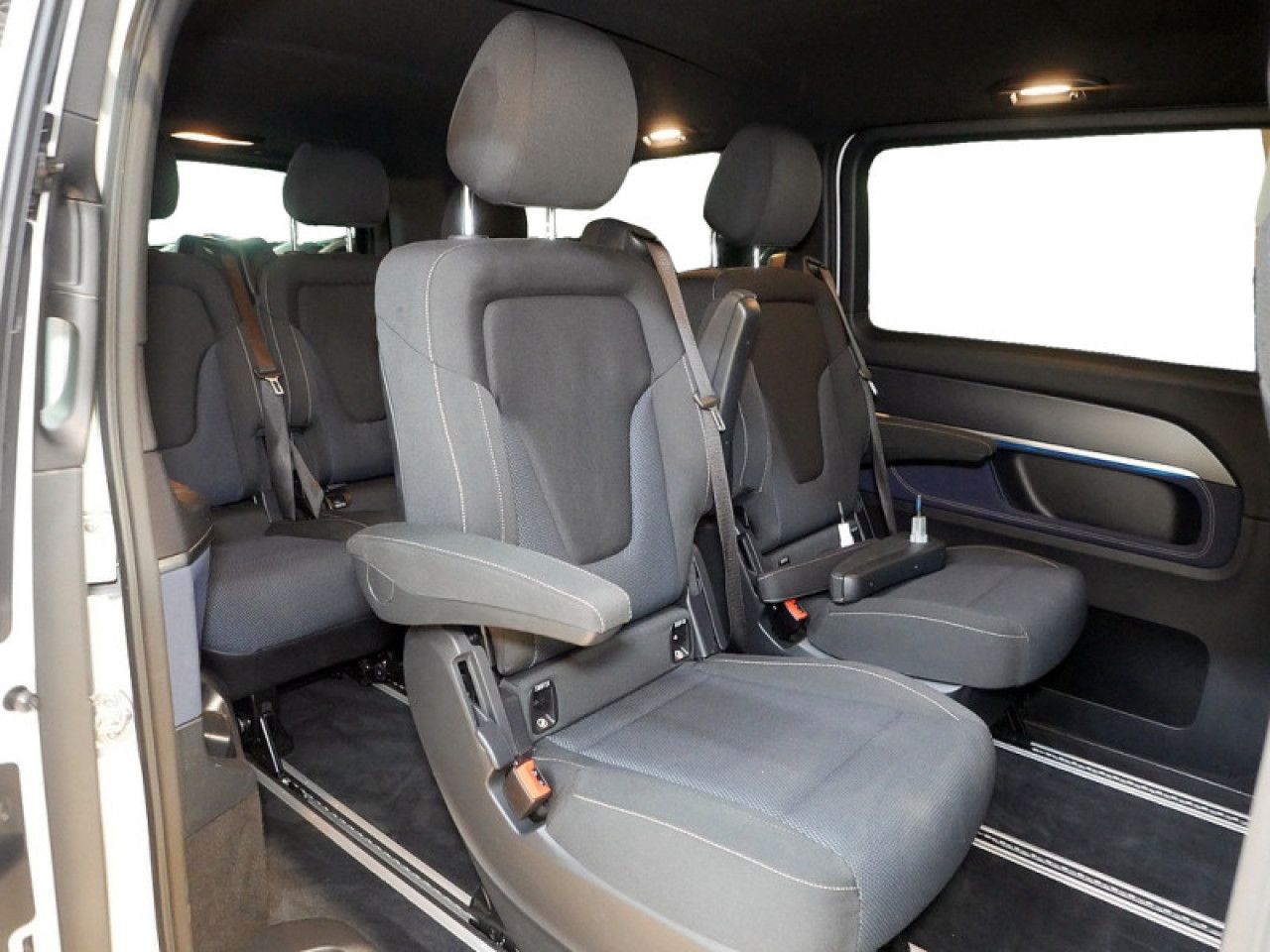 Mercedes-Benz EQV – Bild 6