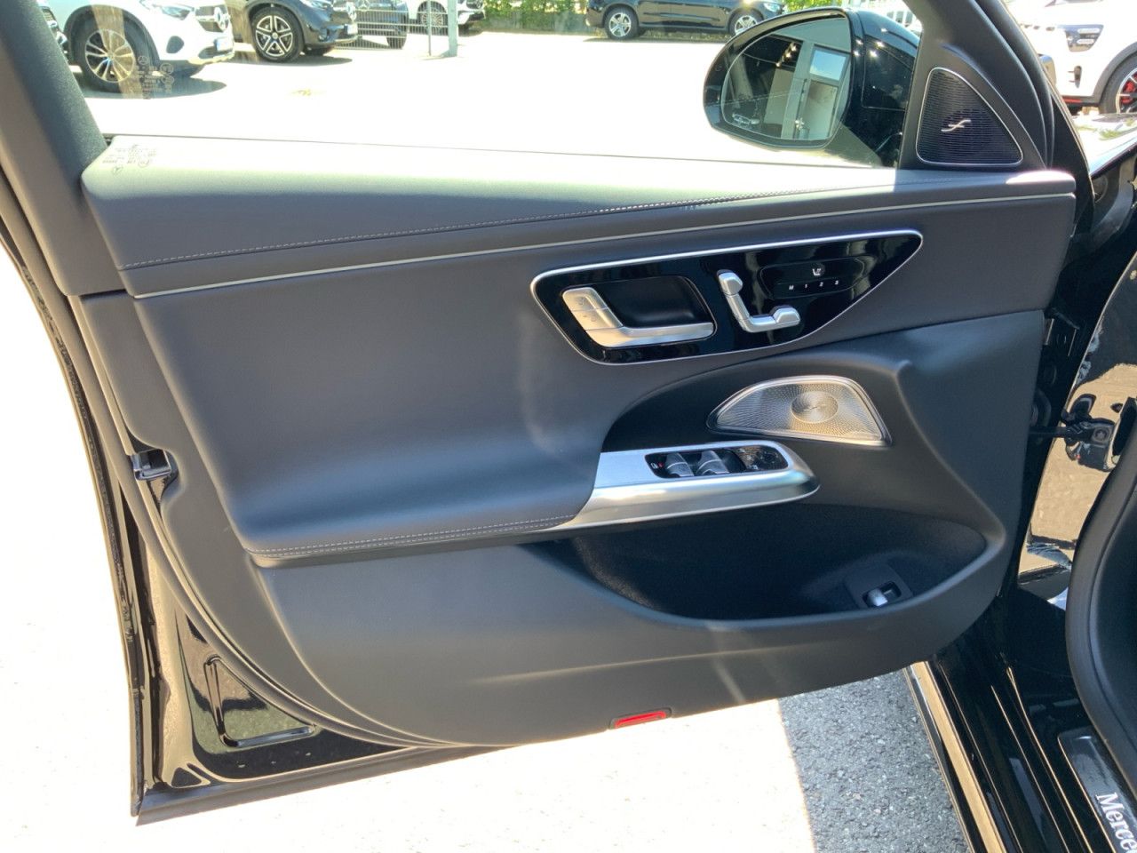 Mercedes-Benz E-Klasse – Bild 8