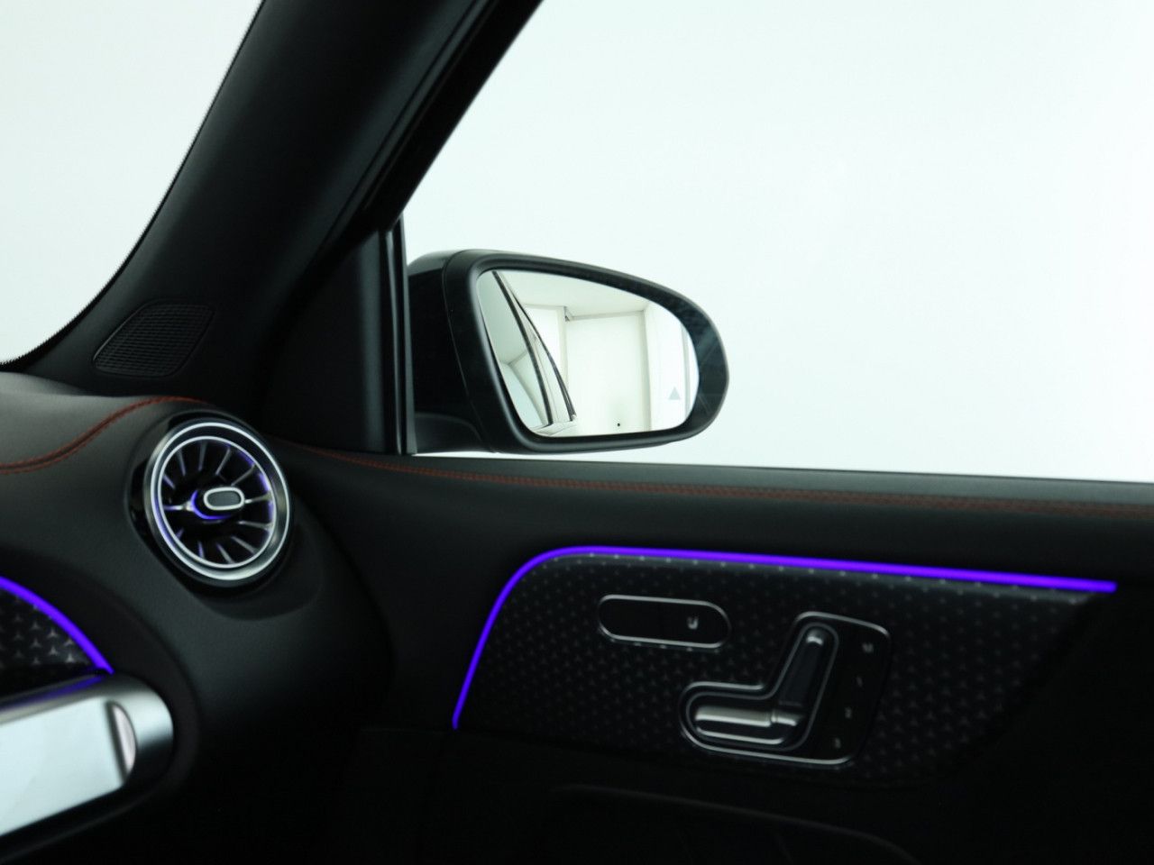 Mercedes-Benz EQB – Bild 16
