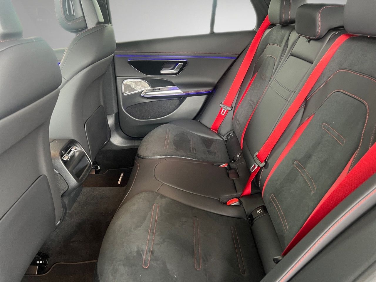 Mercedes-Benz E-Klasse – Bild 16