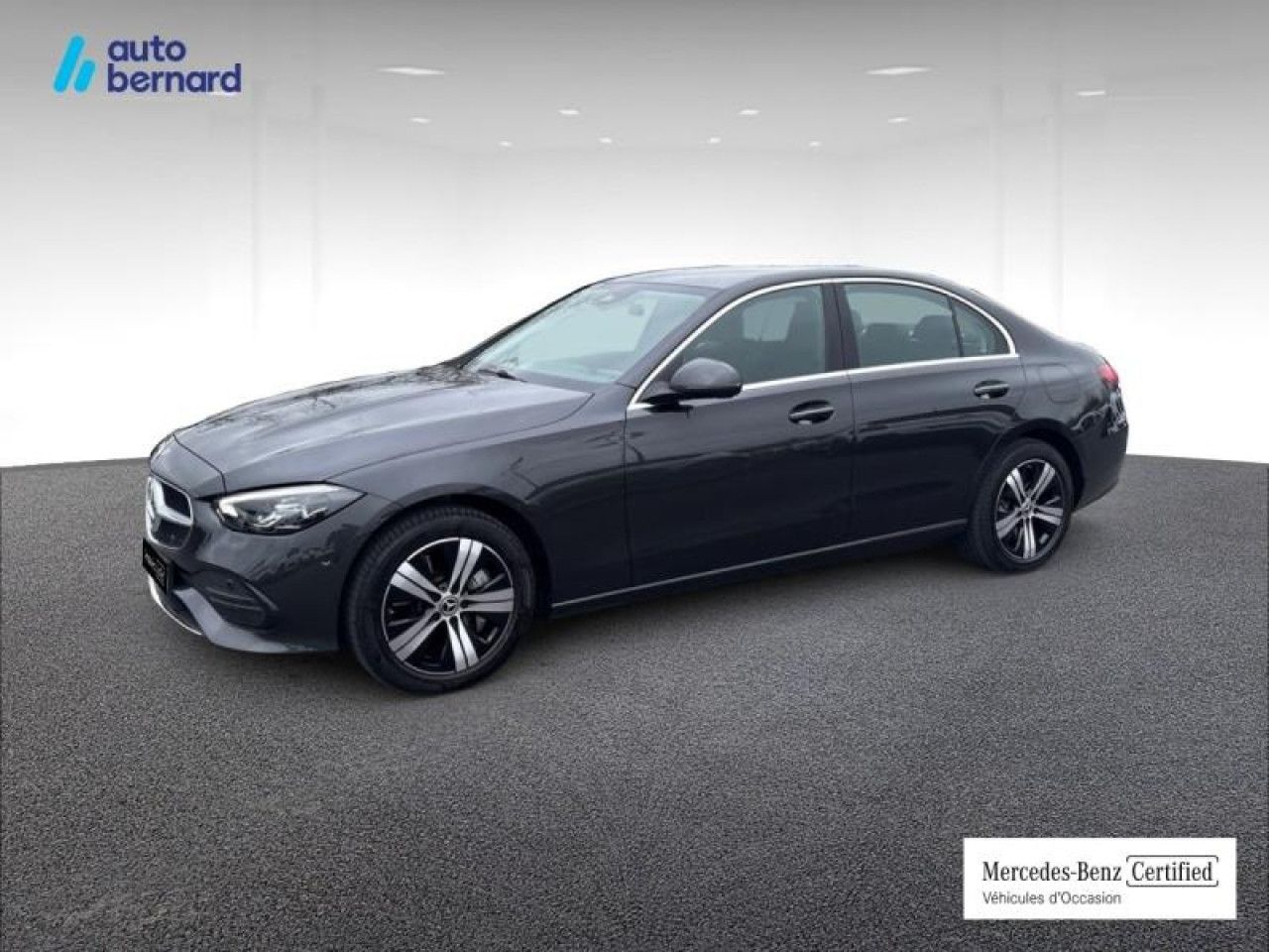 Photo du v&eacute;hicule 1 / 18