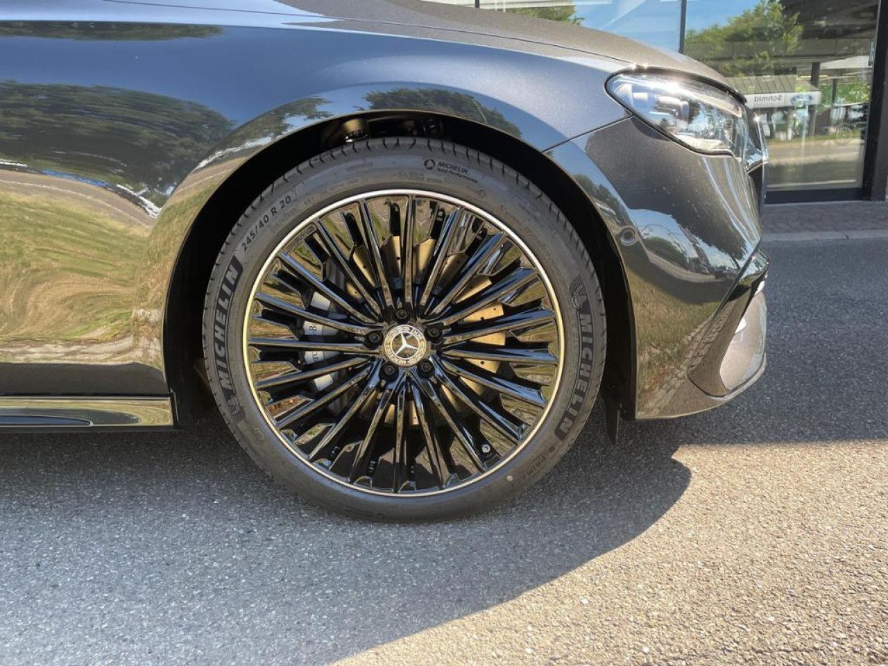Mercedes-Benz E-Klasse – Bild 8