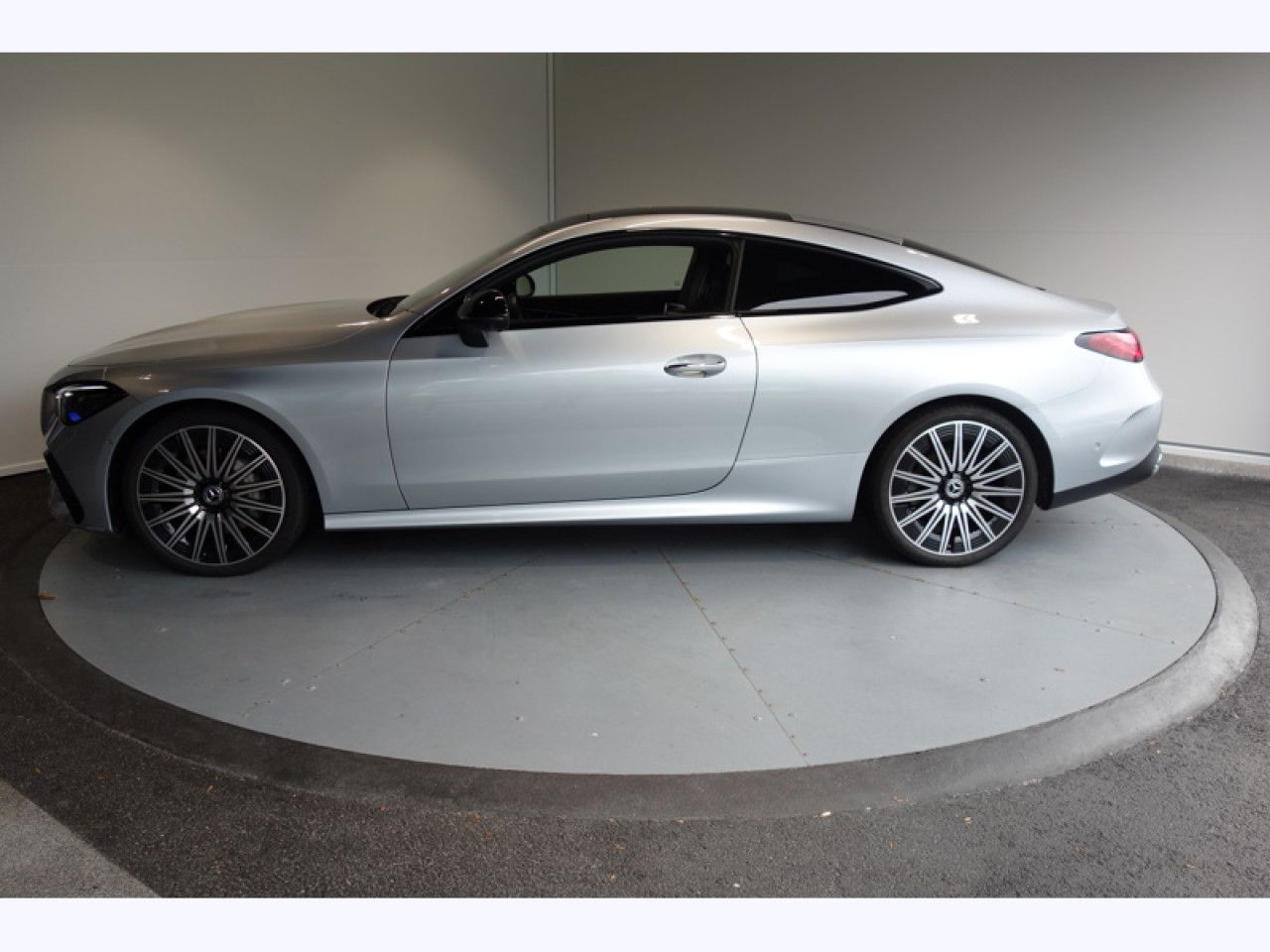 Photo du véhicule 6 / 18