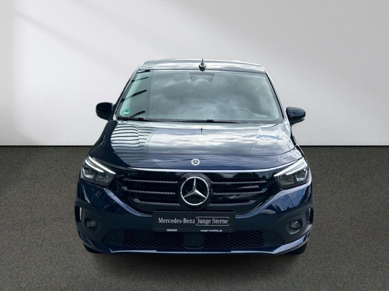 Mercedes-Benz EQT – Bild 2