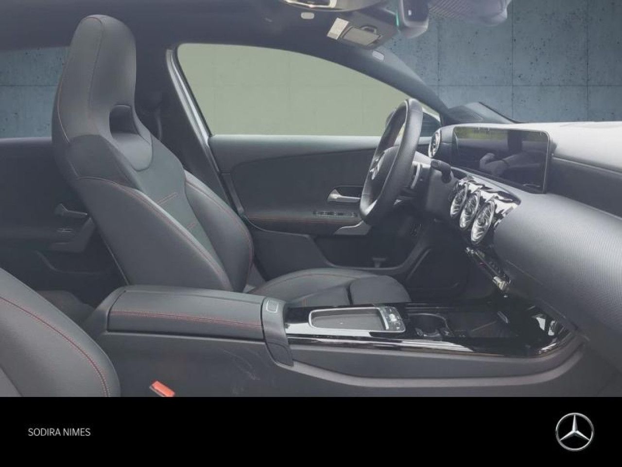 Photo du v&eacute;hicule 18 / 18