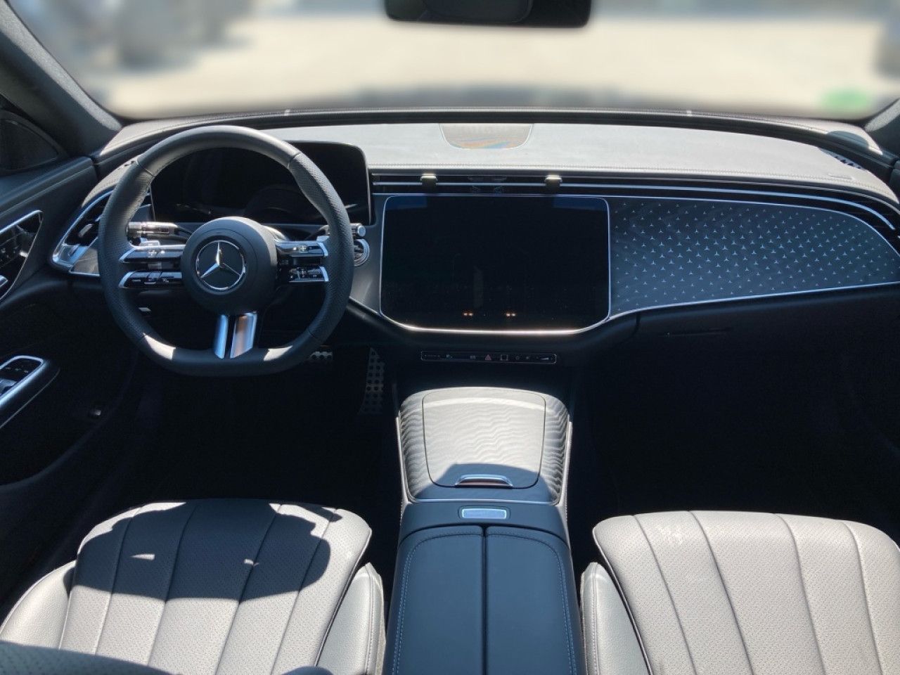 Mercedes-Benz E-Klasse – Bild 11