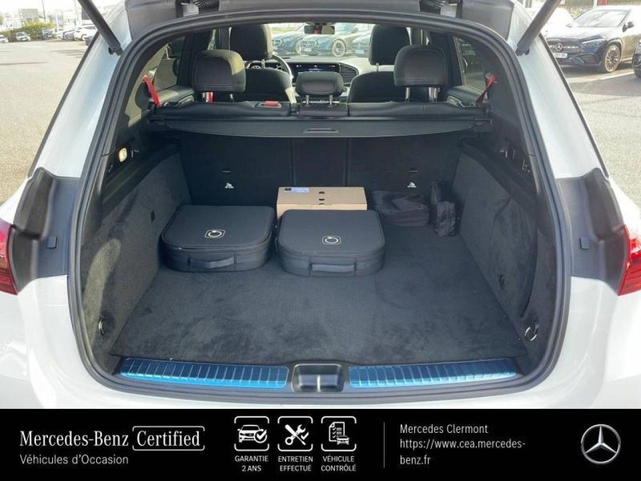 Photo du v&eacute;hicule 10 / 18