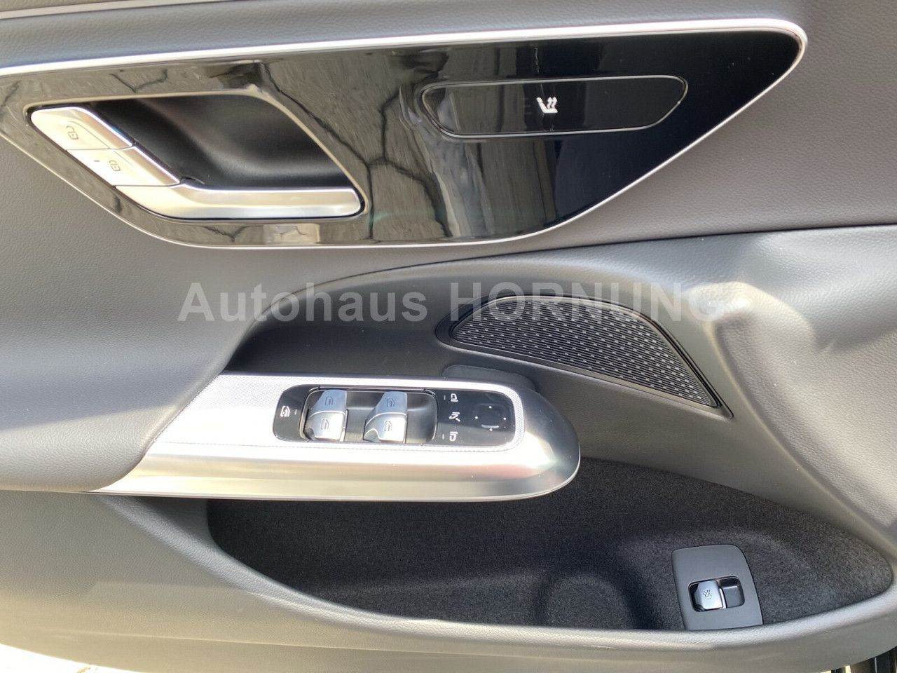Mercedes-Benz E-Klasse – Bild 15