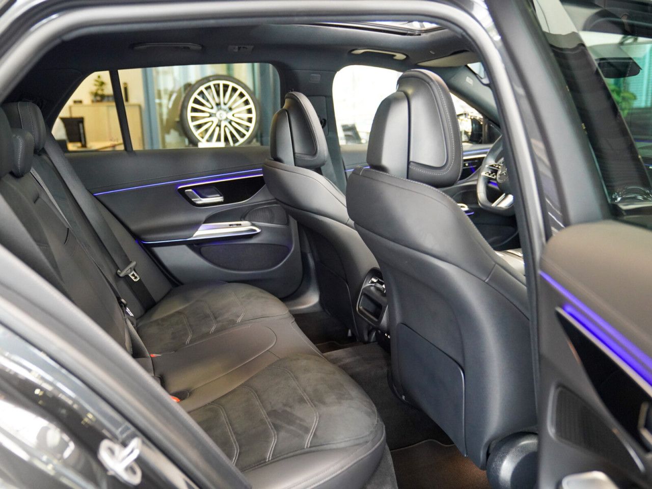 Mercedes-Benz E-Klasse – Bild 15