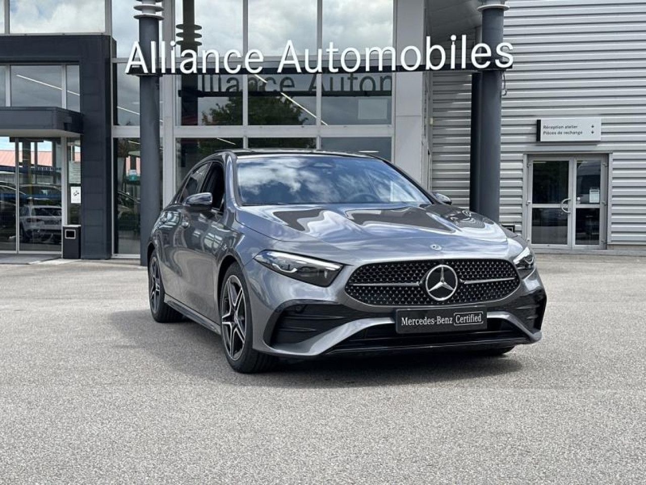 Photo du v&eacute;hicule 7 / 18