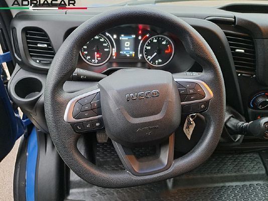 Immagine del veicolo 6 / 7