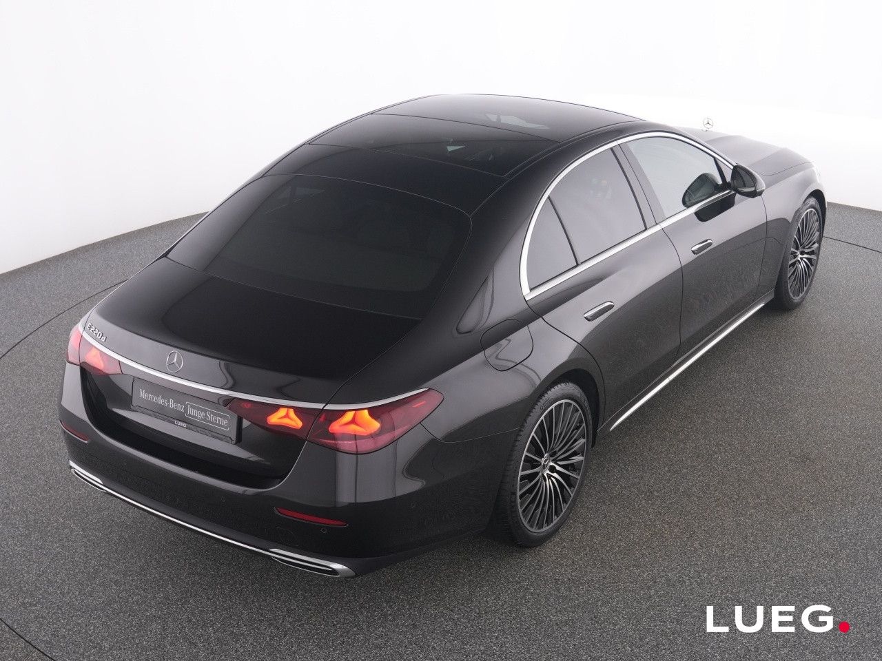Mercedes-Benz E-Klasse – Bild 18