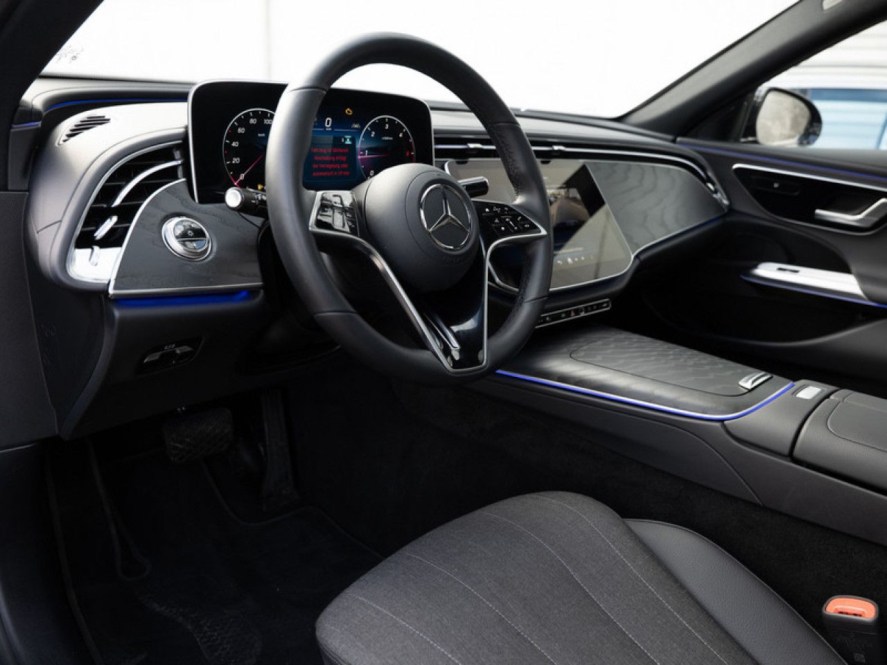 Mercedes-Benz E-Klasse – Bild 20