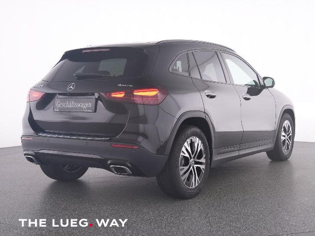 Mercedes-Benz GLA 220