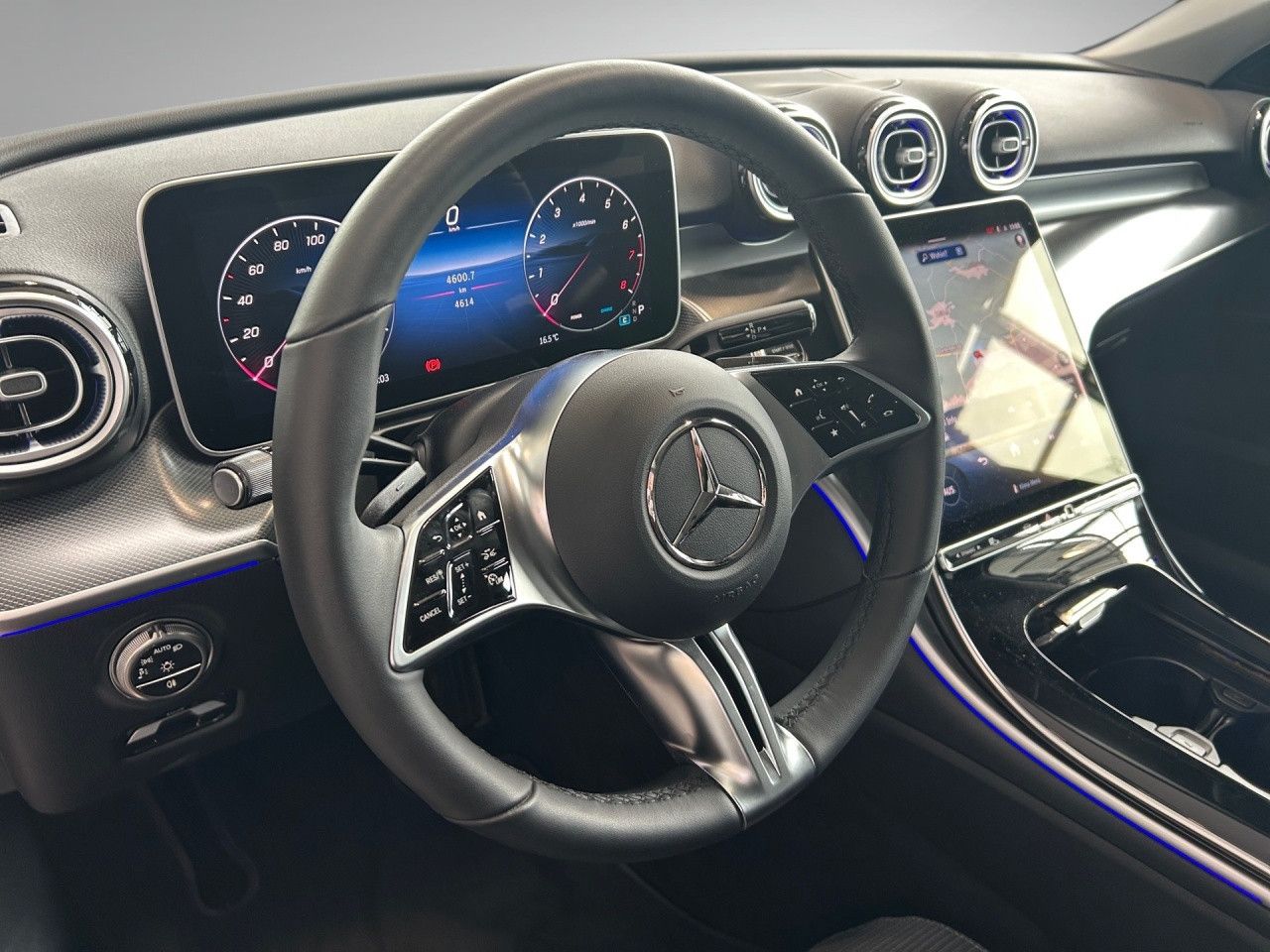 Mercedes-Benz C-Klasse – Bild 15