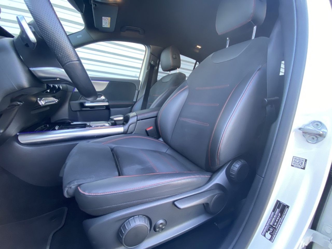 Photo du v&eacute;hicule 11 / 18