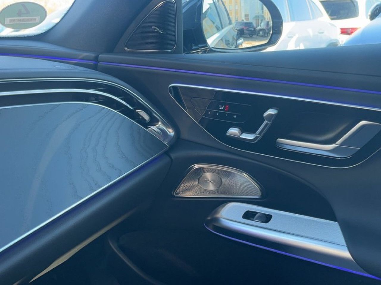 Mercedes-Benz E-Klasse – Bild 9