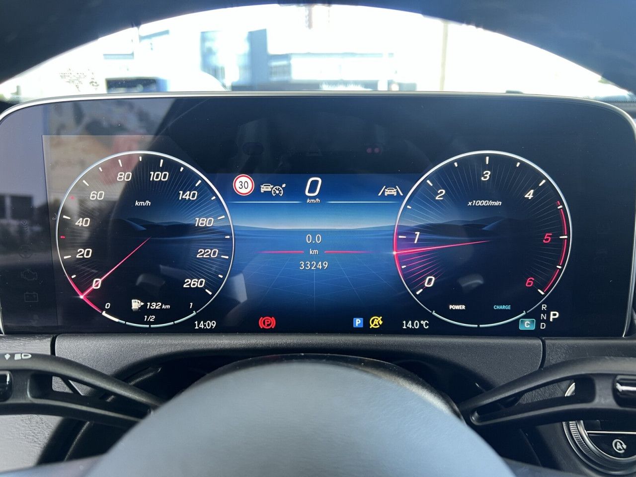 Mercedes-Benz E-Klasse – Bild 12