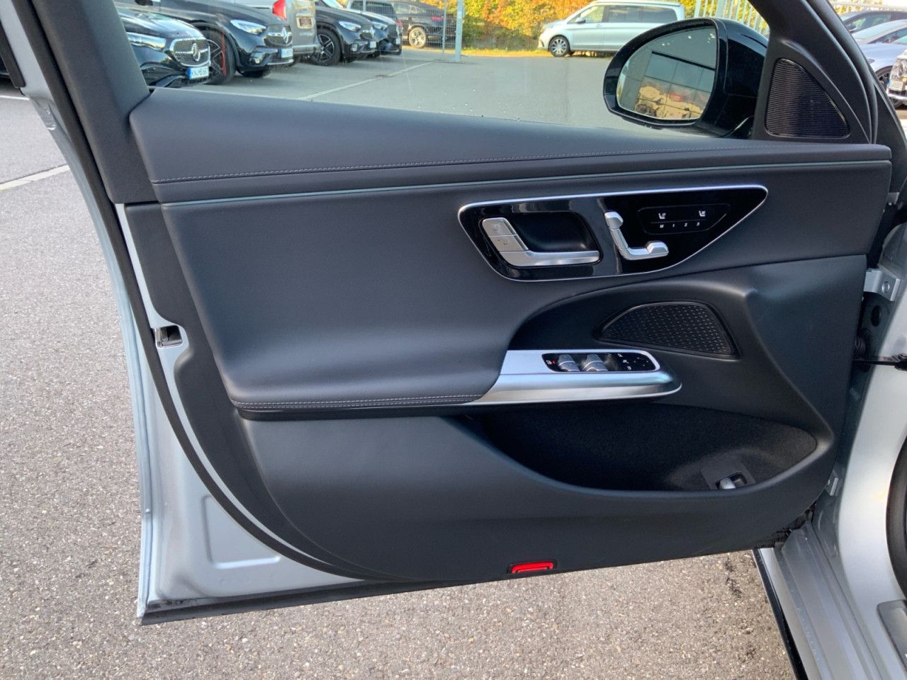 Mercedes-Benz E-Klasse – Bild 24