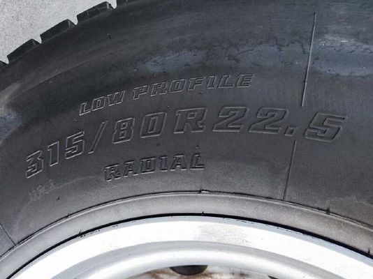 Vehicle image 14 / 15