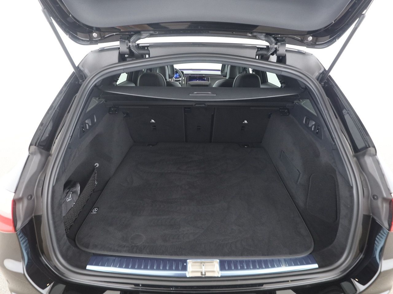 Mercedes-Benz E-Klasse – Bild 15