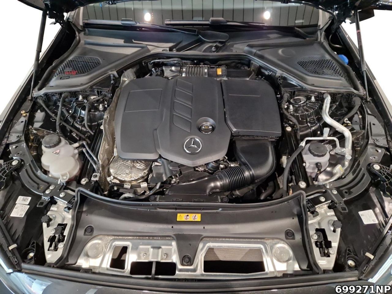 Mercedes-Benz E-Klasse – Bild 7