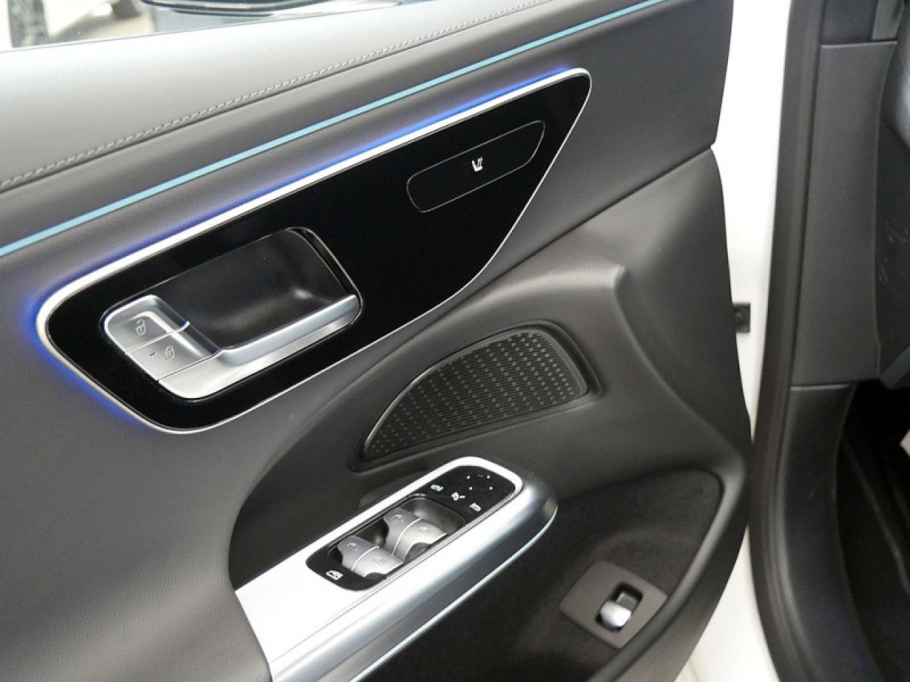 Mercedes-Benz E-Klasse – Bild 12