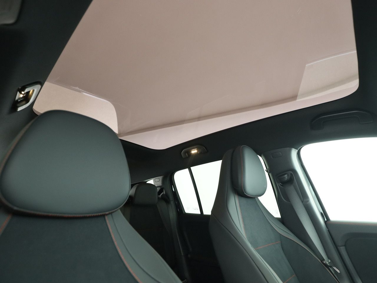 Mercedes-Benz GLB – Bild 19