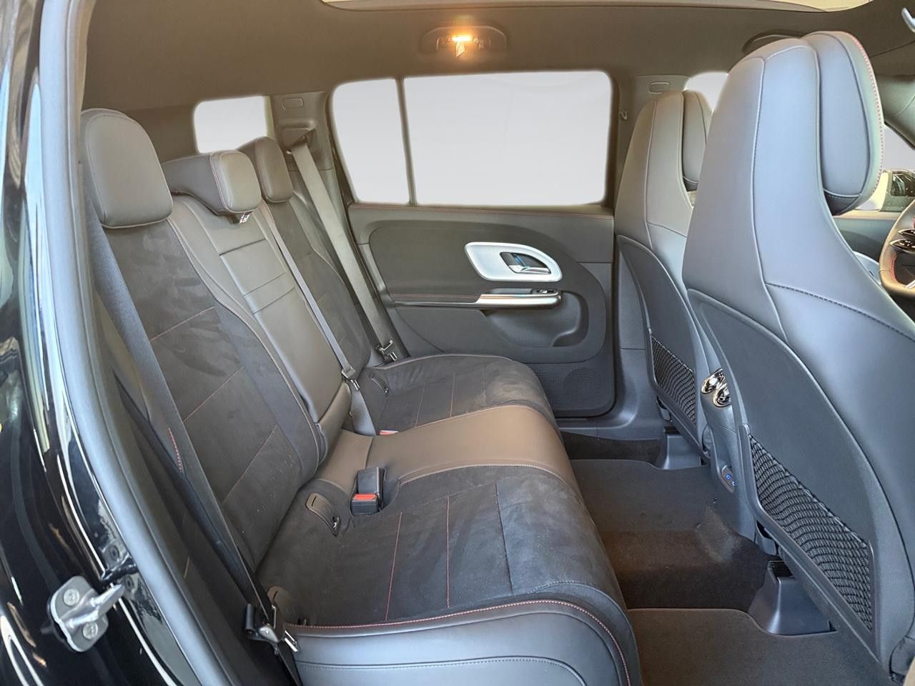 Mercedes-Benz GLB – Bild 12