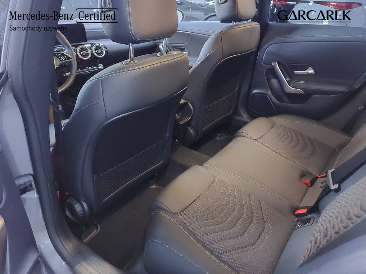 Zdjęcie pojazdu 18 / 21