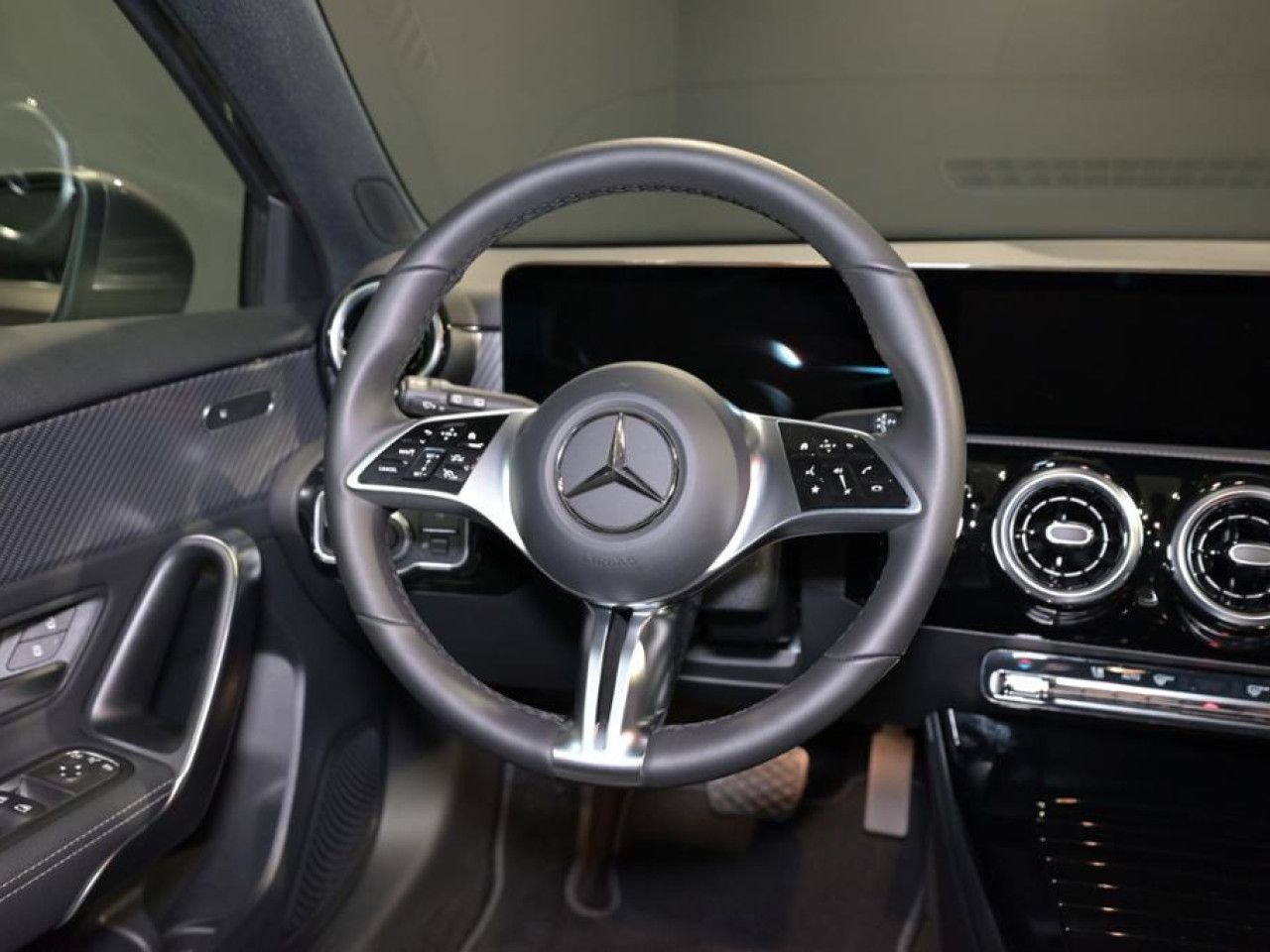 Mercedes-Benz A-Klasse – Bild 8
