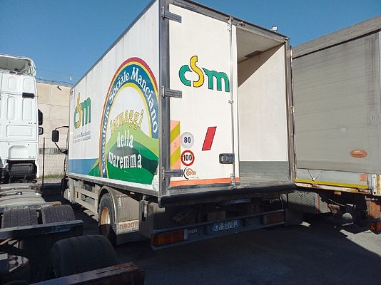Vehicle image 4 / 5