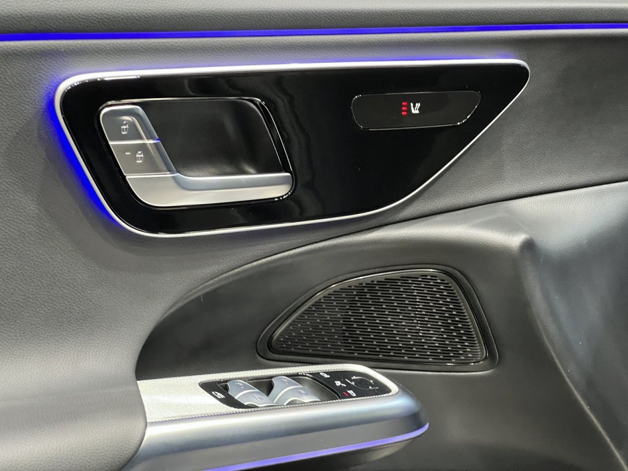 Mercedes-Benz E-Klasse – Bild 18