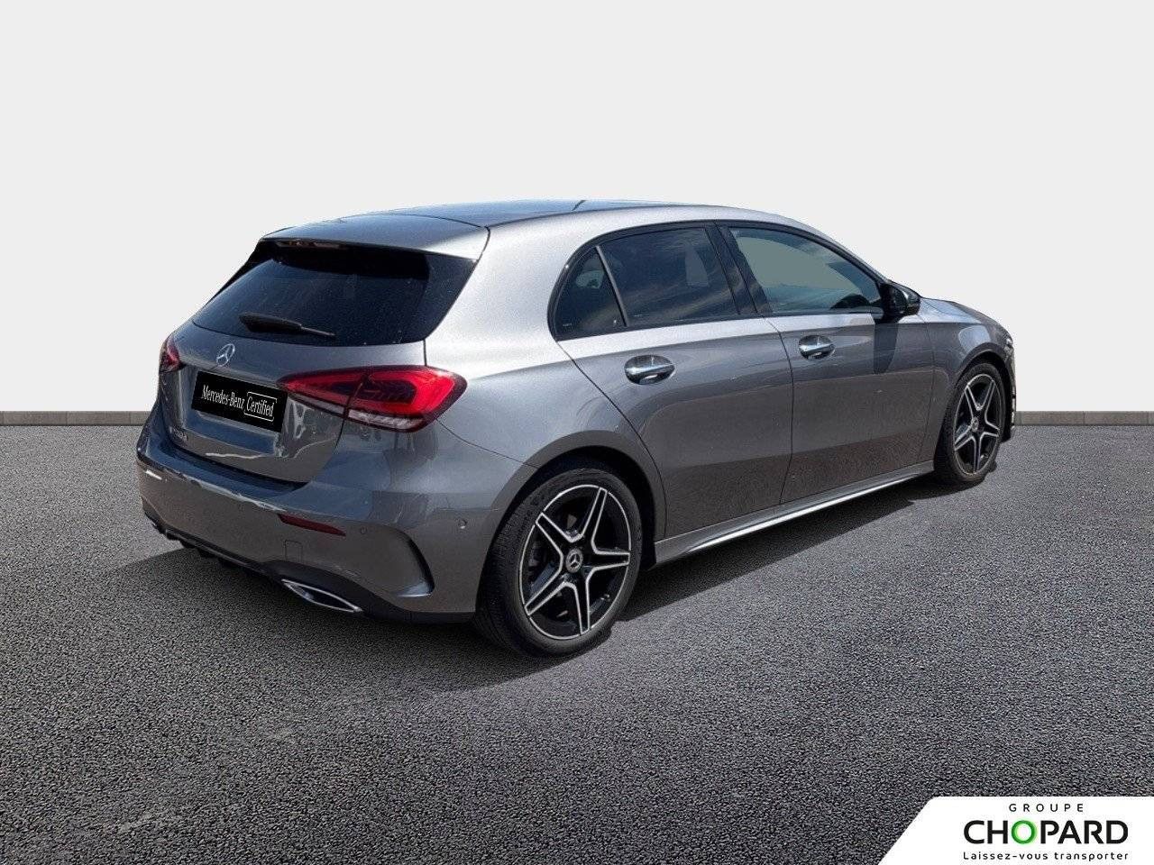 Photo du v&eacute;hicule 3 / 18