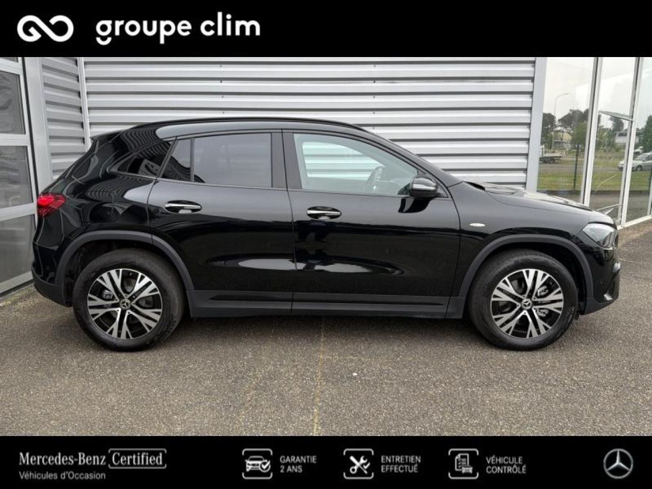 Photo du v&eacute;hicule 3 / 18