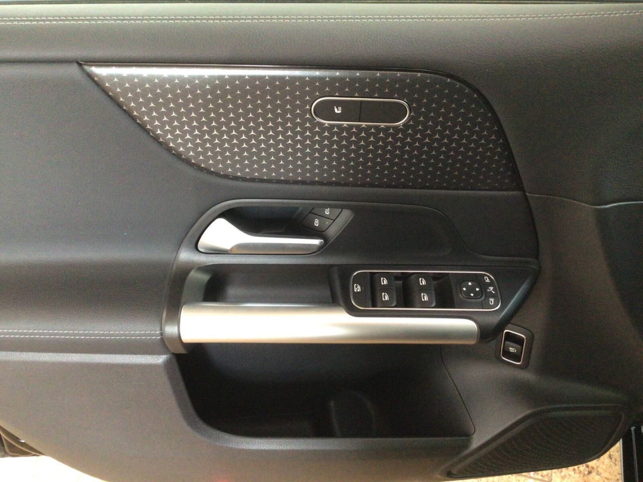 Fahrzeugbild 13 / 16