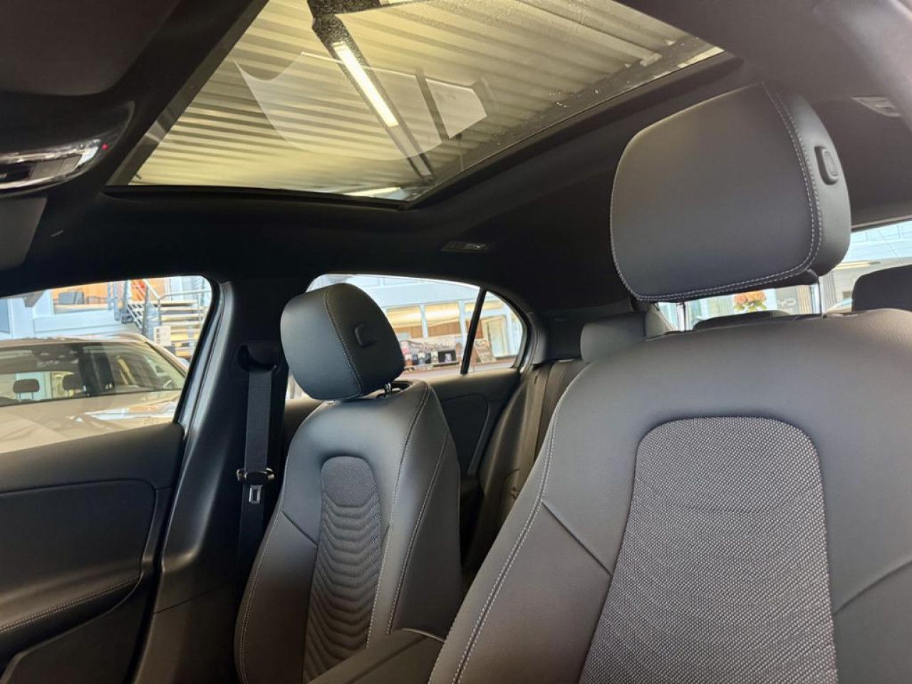 Fahrzeugbild 14 / 19