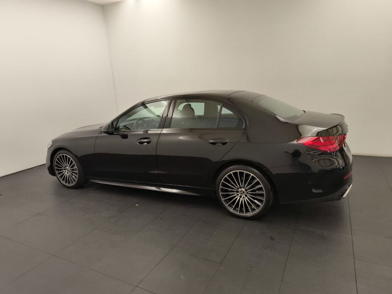 Mercedes-Benz C-Klasse – Bild 8