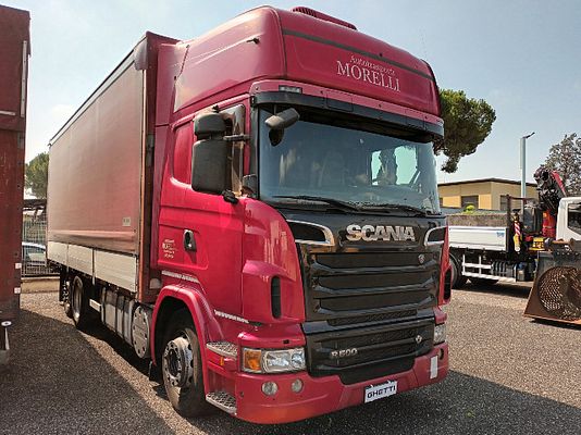 Vehicle image 2 / 4