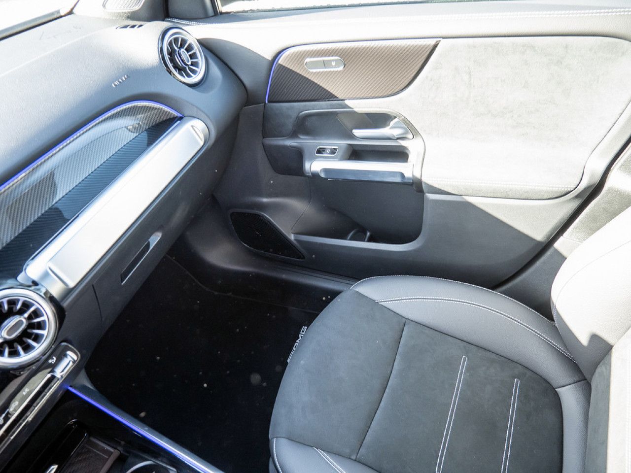 Mercedes-Benz GLB – Bild 14