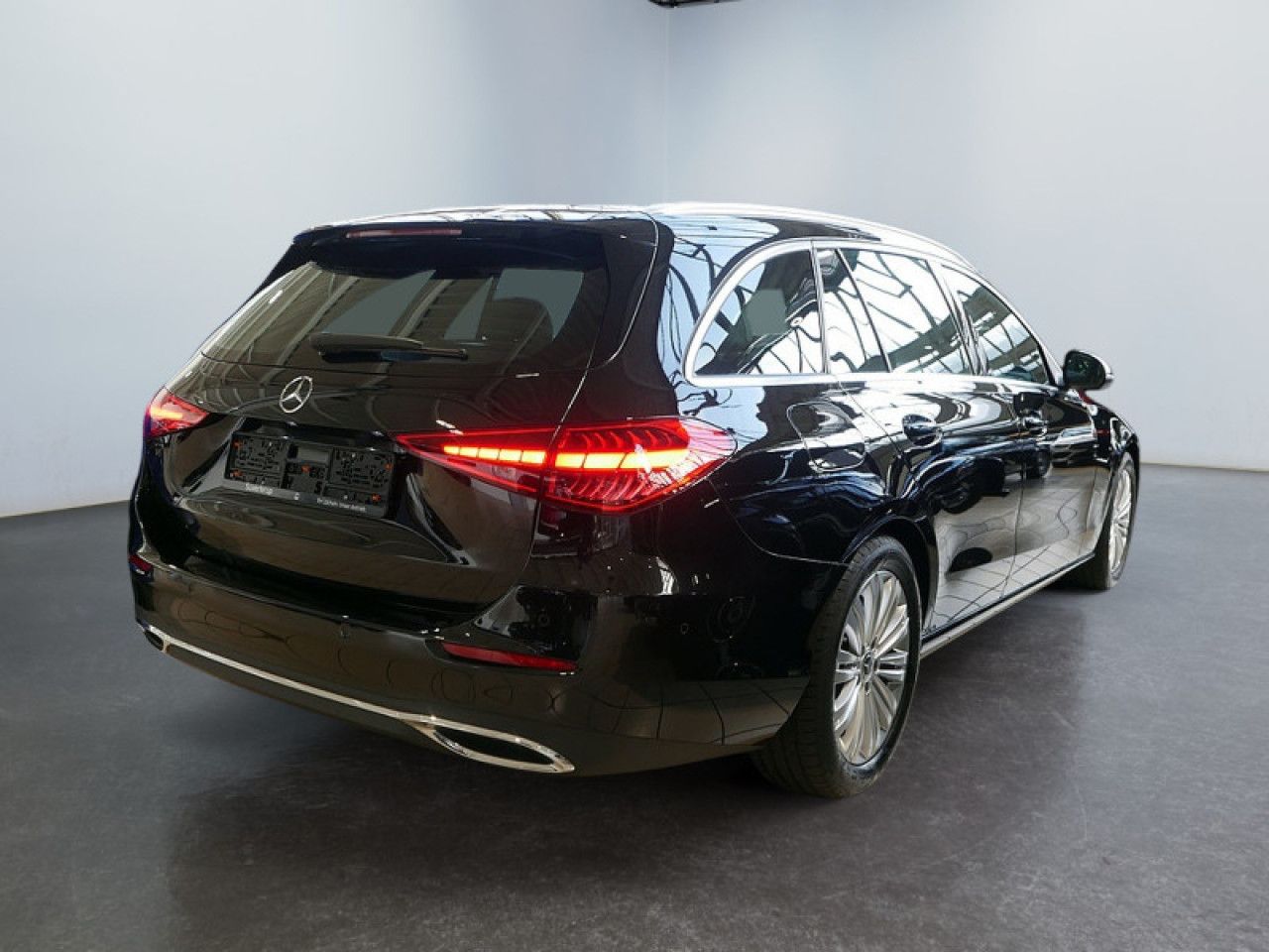 Mercedes-Benz C-Klasse – Bild 2
