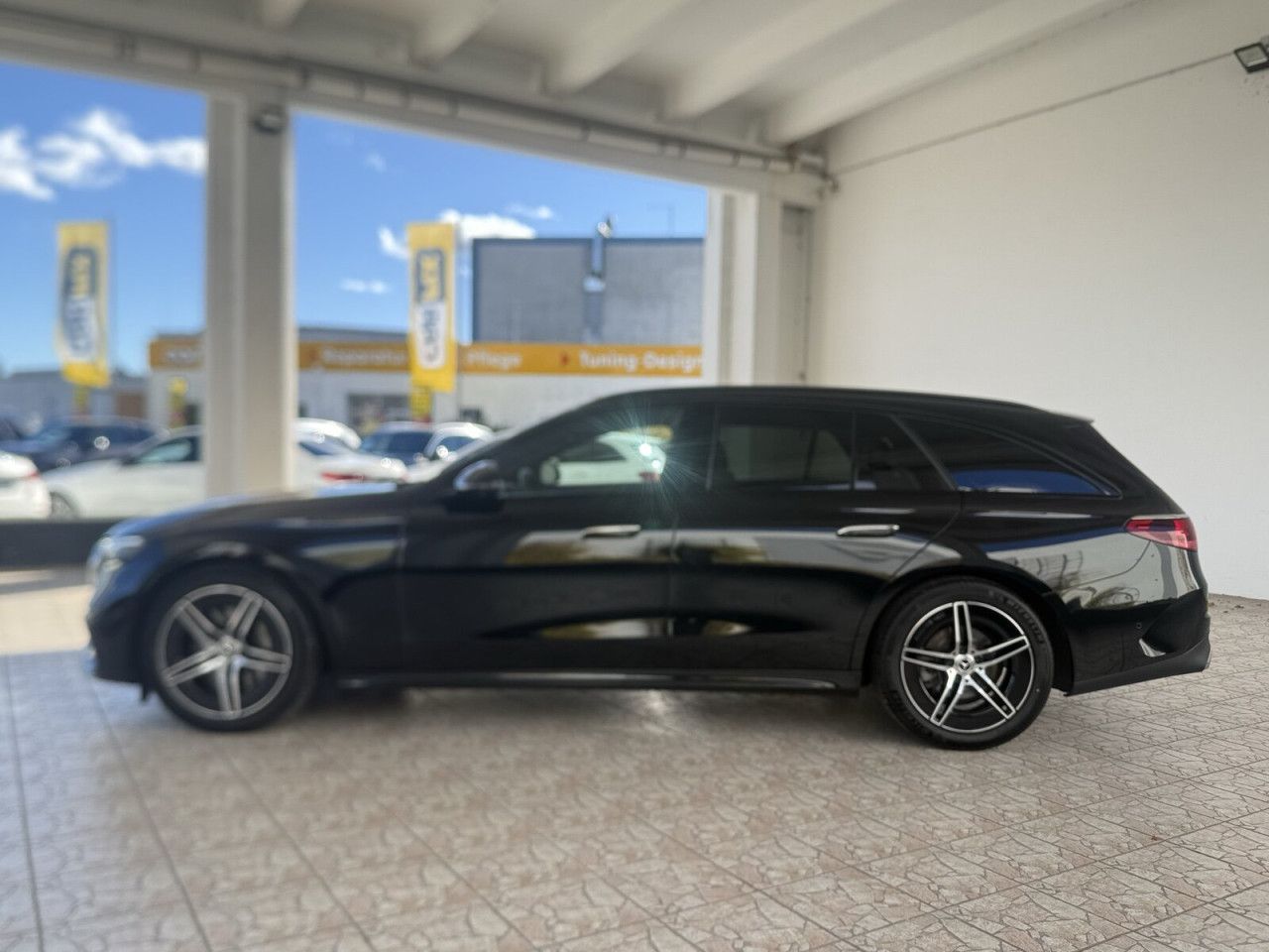 Mercedes-Benz E-Klasse – Bild 8