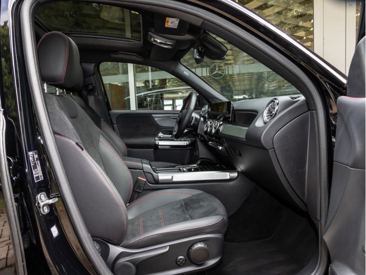 Mercedes-Benz GLB – Bild 9