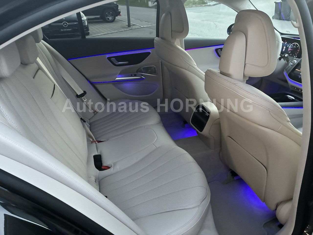 Mercedes-Benz E-Klasse – Bild 19