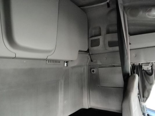 Vehicle image 6 / 17