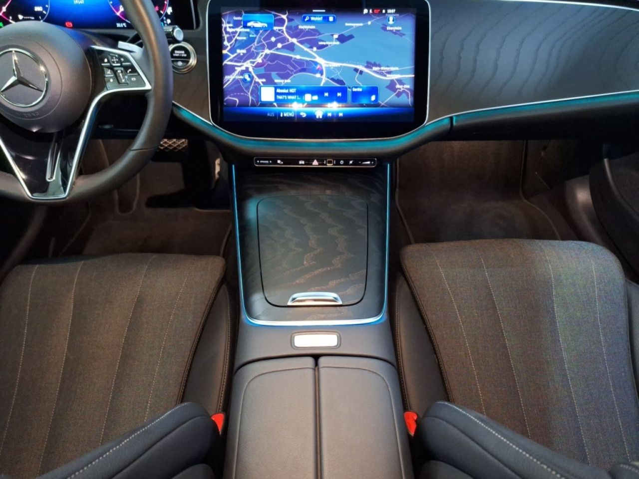 Mercedes-Benz E-Klasse – Bild 15