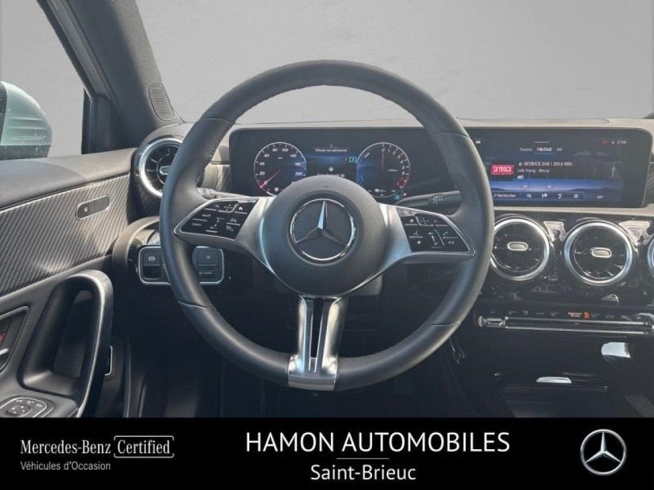 Photo du v&eacute;hicule 7 / 18