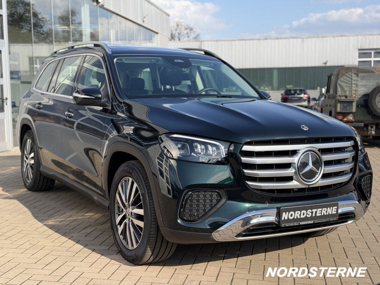 Mercedes-Benz GLS – Bild 12
